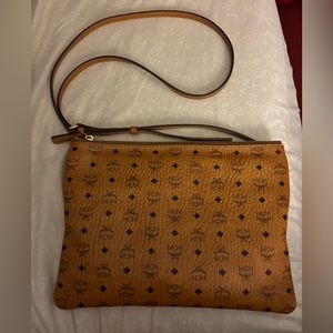 MCM crossbody bag with removal strap!
